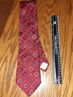 VINTAGE 1970s John W. Nordstrom Silk Tie – Deep Red Box Cross Pattern – USA Made